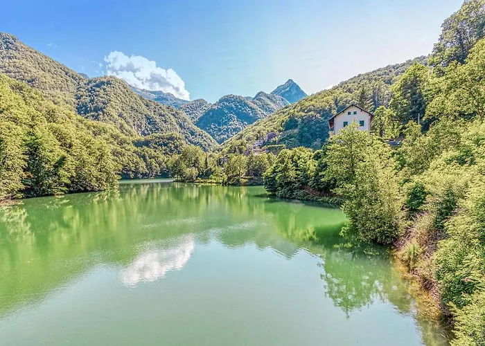 Διαμέρισμα Via Della Chiesa Ii San Romano (Lucca)